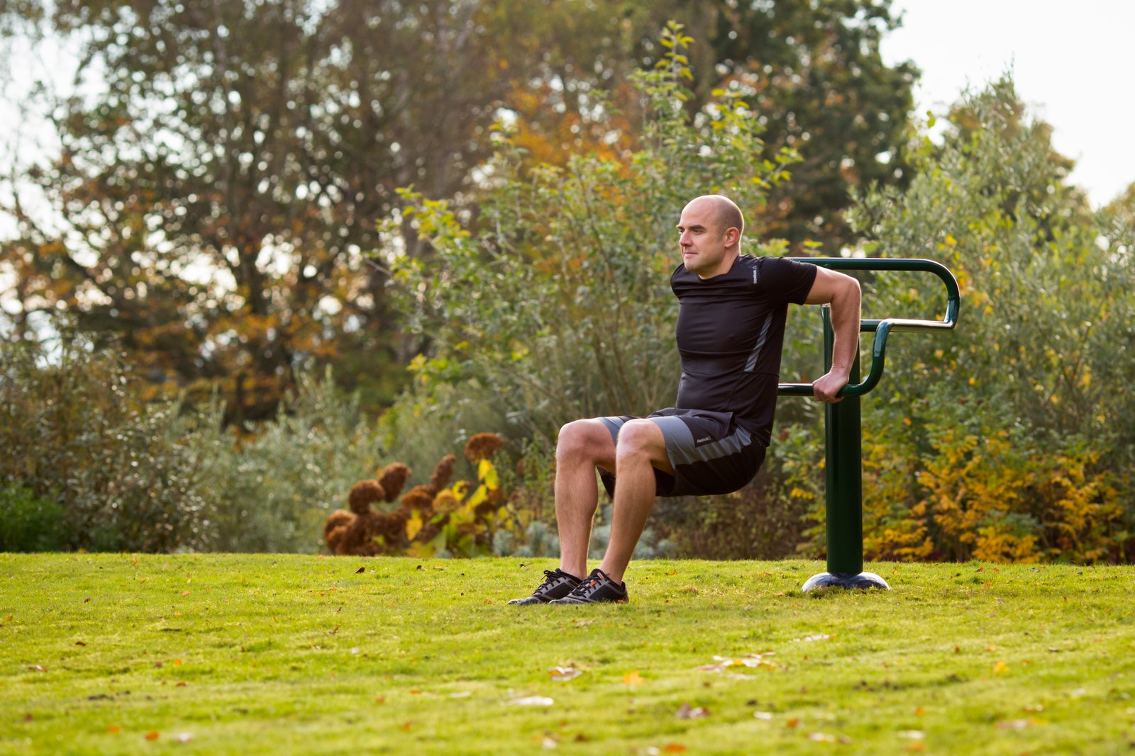 Push Up Station & Leg Stretch 